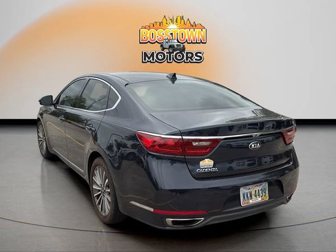 Used 2017 Kia Cadenza Premium image 5