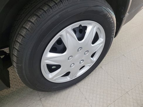 Used 2017 Nissan Rogue S image 31