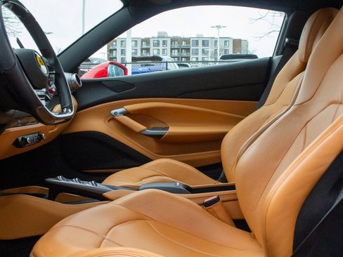 Used 2020 Ferrari F8 Tributo image 20