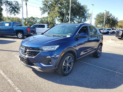 Used 2022 Buick Encore GX Select image 2