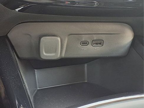 New 2026 Chevrolet Trax LT image 9