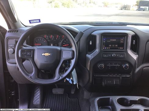 Used 2020 Chevrolet Silverado 1500 Custom w/ Custom Value Package RWD image 12
