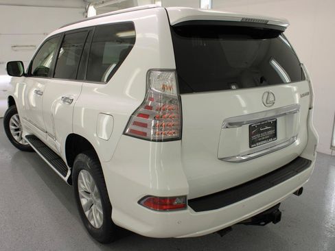 Used 2014 Lexus GX 460 w/ Premium Package AWD/4WD image 31