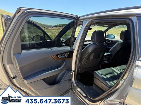 Used 2017 Audi Q7 3.0T Prestige AWD/4WD image 25