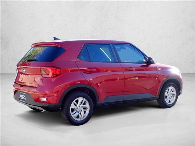 Used 2022 Hyundai Venue SE FWD image 9