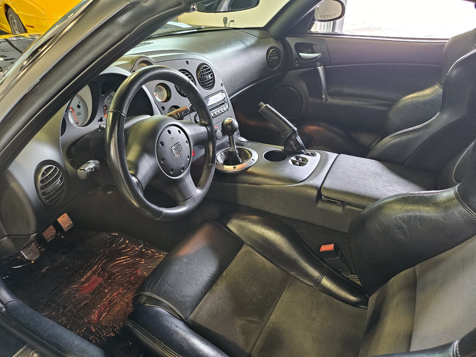 Used 2005 Dodge Viper SRT-10 RWD image 36