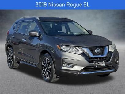 Used 2019 Nissan Rogue SL w/ Premium Package