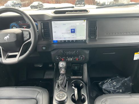 New 2025 Ford Bronco Big Bend w/ Black Diamond Package image 9