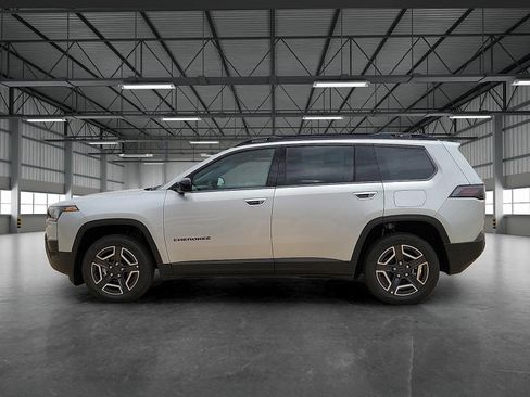 New 2026 Jeep Cherokee Laredo AWD/4WD image 2