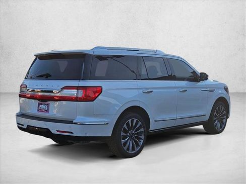 Used 2018 Lincoln Navigator Select w/ Technology Package image 5