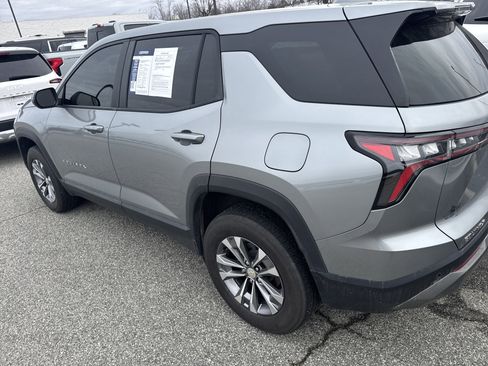 Certified 2025 Chevrolet Equinox LT image 8