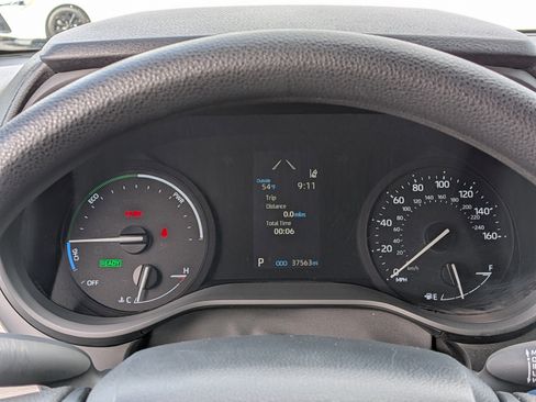 Used 2024 Toyota Sienna LE image 39