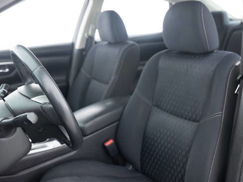 Used 2018 Nissan Altima 2.5 SV image 24