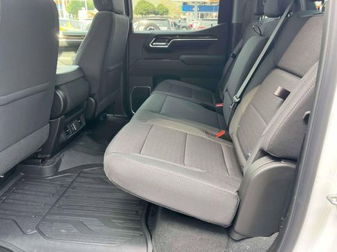 New 2026 GMC Sierra 1500 Elevation w/ Elevation Select Package AWD/4WD image 17