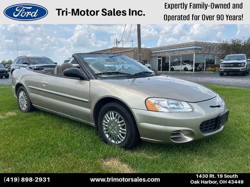 Used 2002 Chrysler Sebring LX image 1