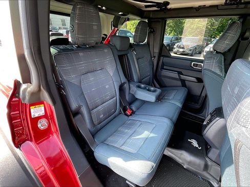 Certified 2026 Ford Bronco Heritage Edition AWD/4WD image 27