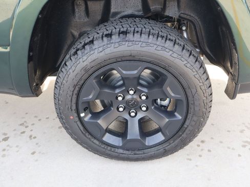 New 2026 RAM 1500 4x4 Crew Cab image 19