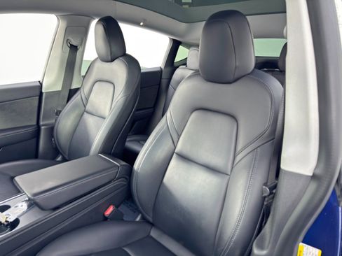 Used 2021 Tesla Model Y Performance image 43