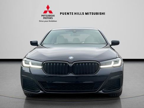 Used 2022 BMW 530e w/ M Sport Package image 2