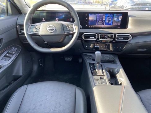 New 2026 Nissan Sentra SR w/ SR Premium Package FWD image 7