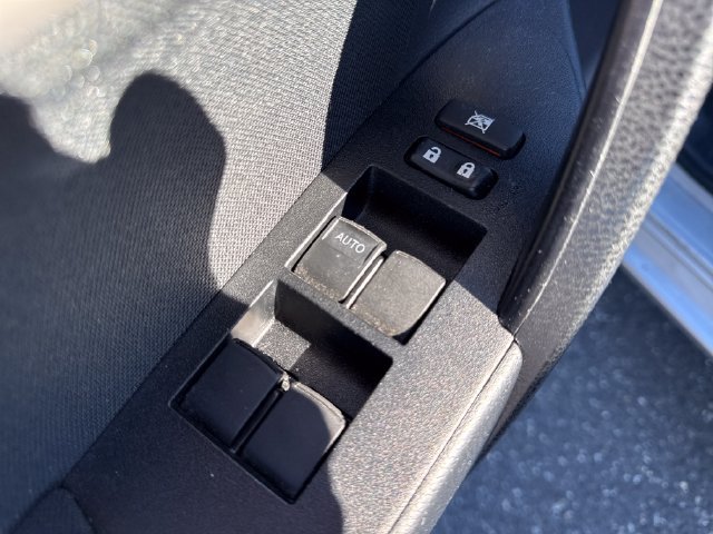Used 2019 Toyota Corolla LE FWD image 23