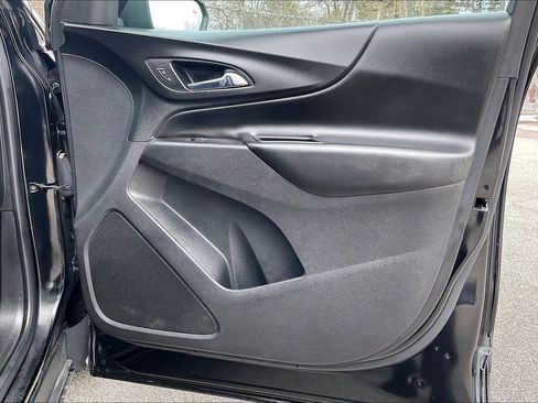 Used 2020 Chevrolet Equinox LT w/ Midnight Edition image 23