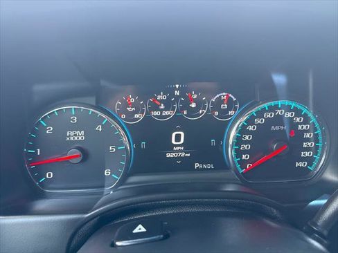 Used 2020 Chevrolet Suburban Premier w/ Premier Plus Edition AWD/4WD image 21