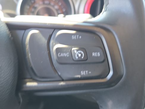 Used 2018 Jeep Wrangler Unlimited Sport S AWD/4WD image 22