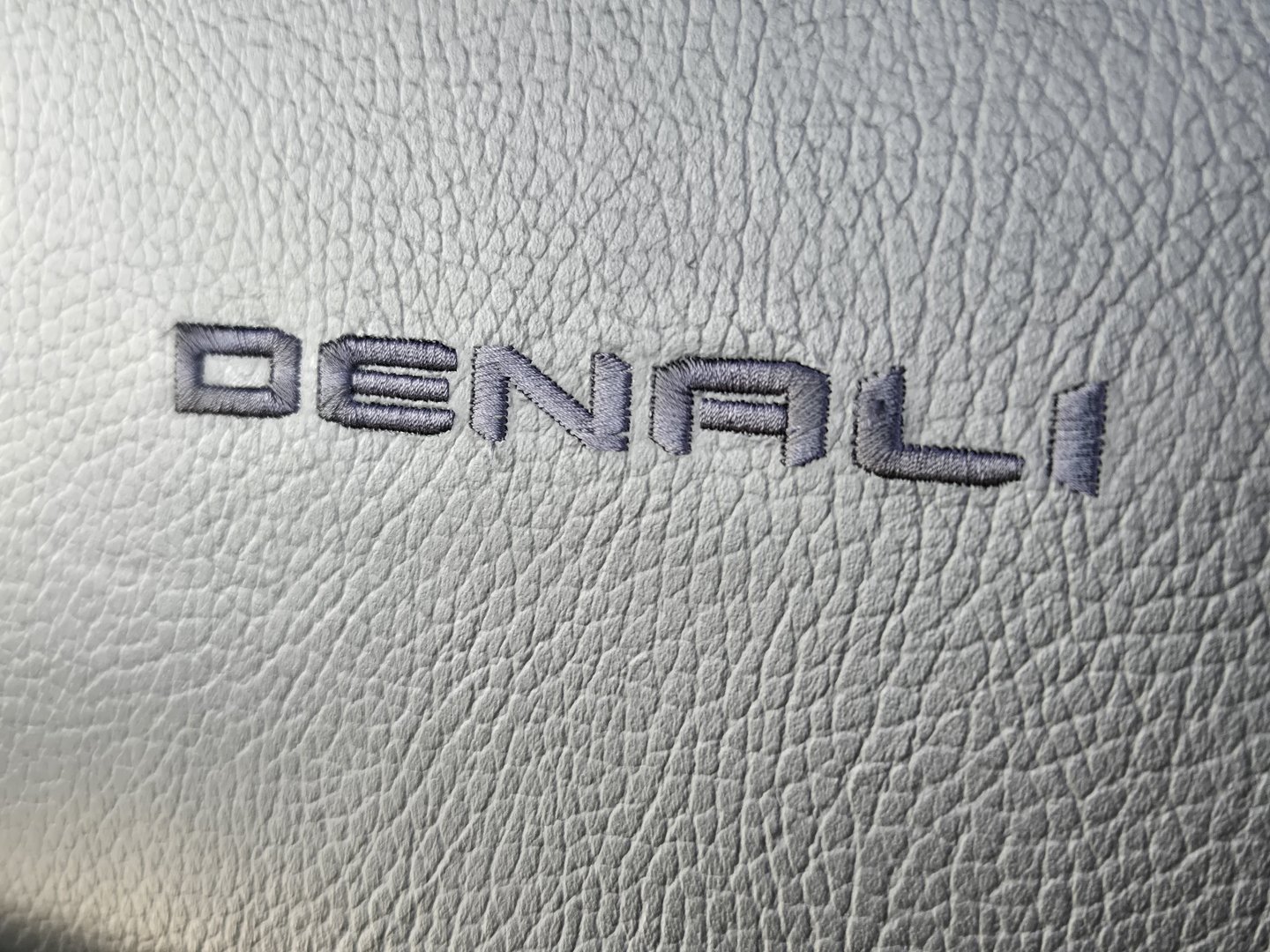 Used 2023 GMC Sierra 1500 Denali w/ Denali Reserve Package AWD/4WD image 21