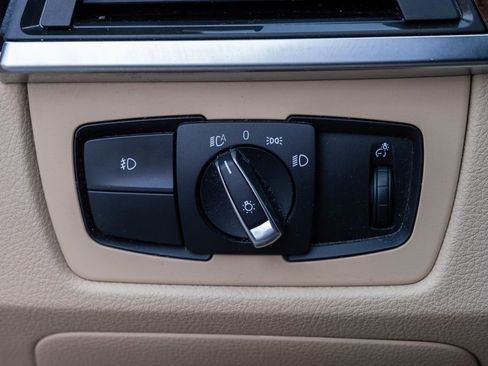 Used 2014 BMW 320i Sedan image 23