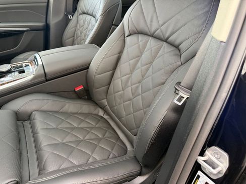 Used 2026 BMW X7 xDrive40i w/ Premium Package image 20