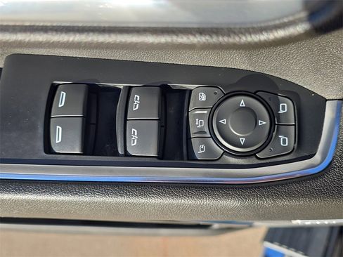 Used 2024 Chevrolet Silverado 2500 LTZ image 28