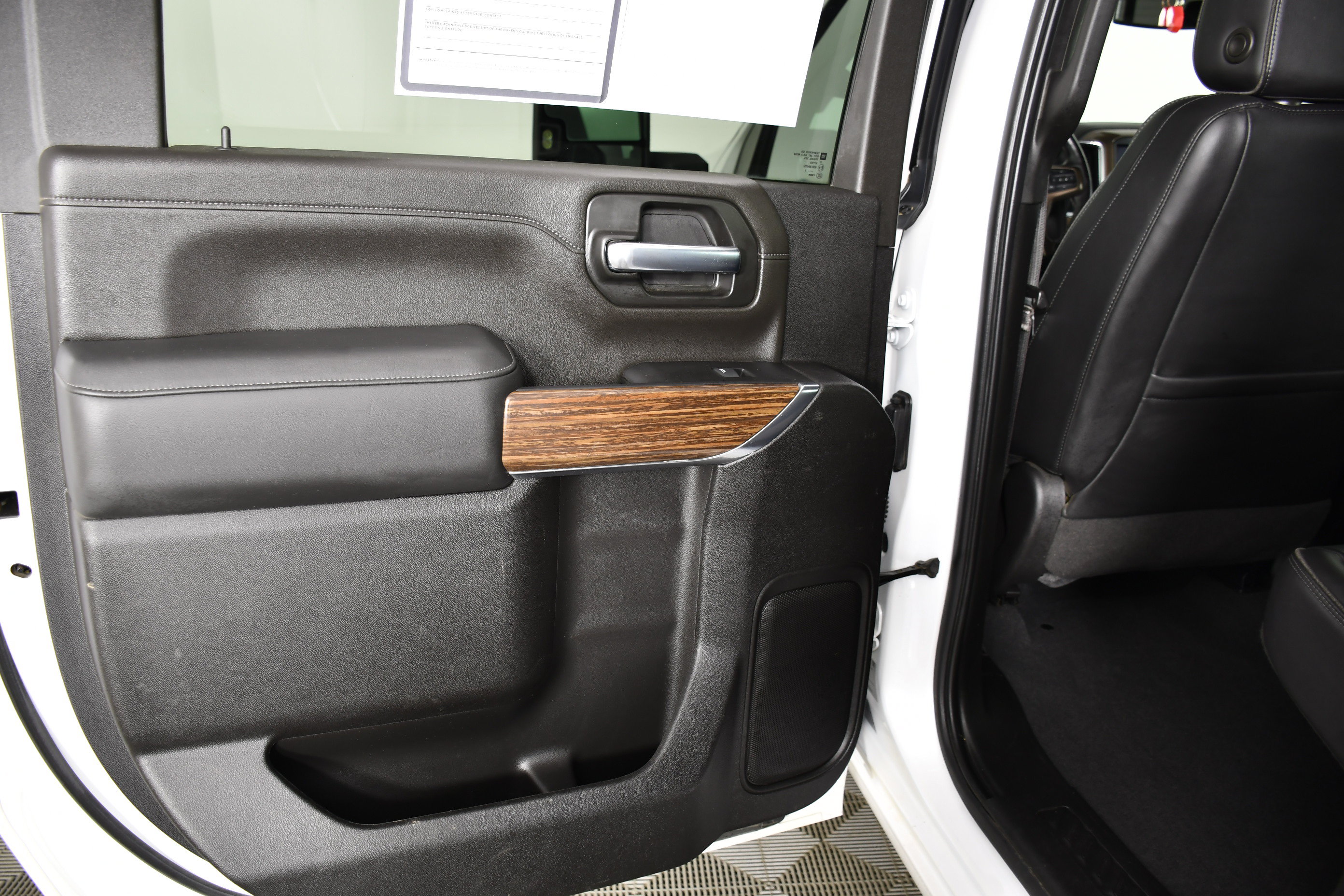 Used 2022 Chevrolet Silverado 3500 High Country w/ Safety Package II AWD/4WD image 50