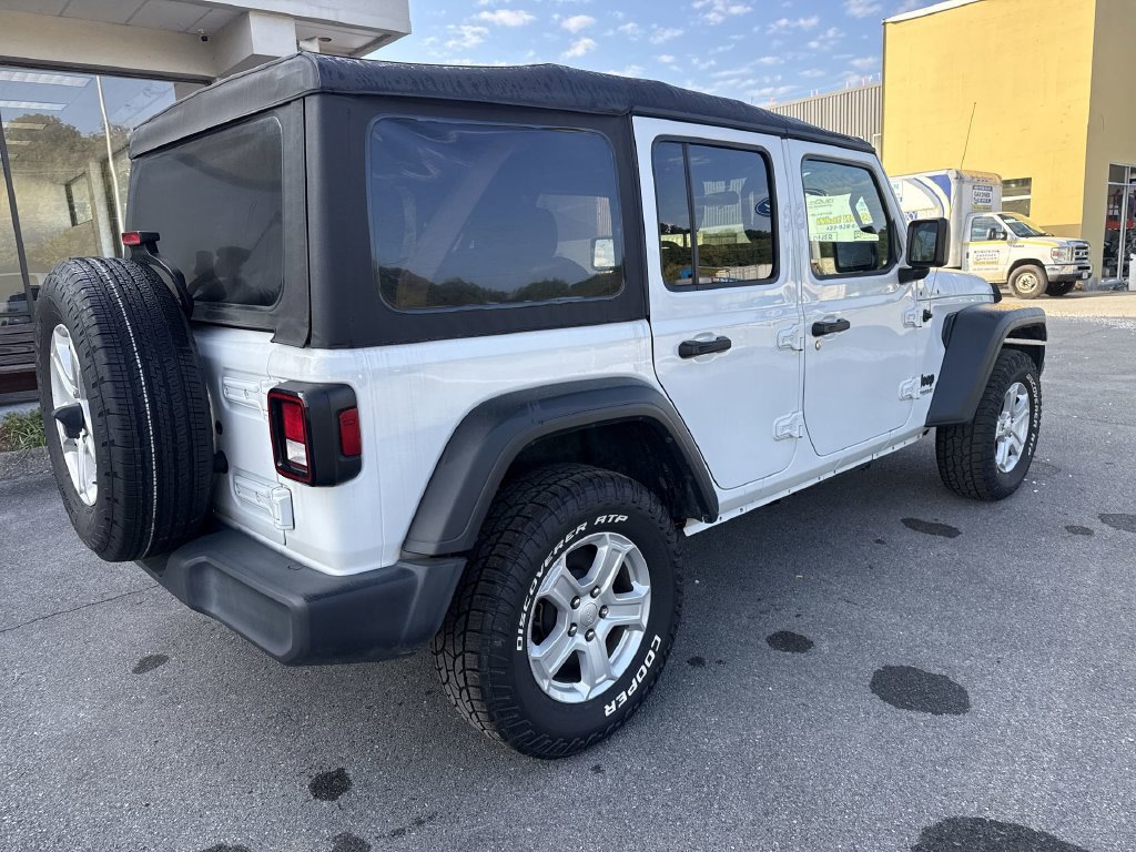 Used 2022 Jeep Wrangler Unlimited Sport AWD/4WD image 4