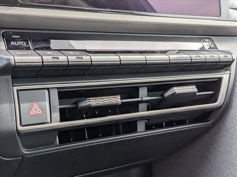 Used 2025 Toyota Camry LE image 8