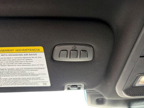 Used 2020 Ford Explorer Limited image 38