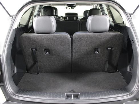 Used 2022 Kia Sorento S w/ Panoramic Sunroof Package AWD/4WD image 16