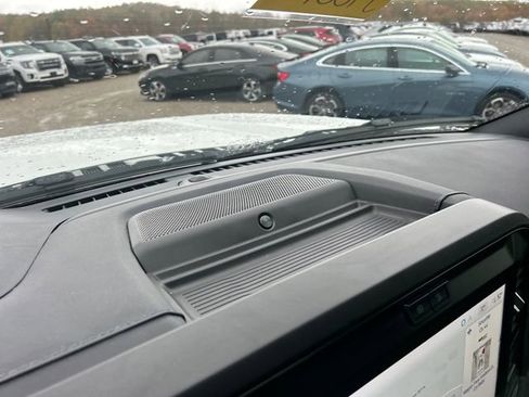 Used 2025 Ford F450 Platinum w/ FX4 Off-Road Package image 30