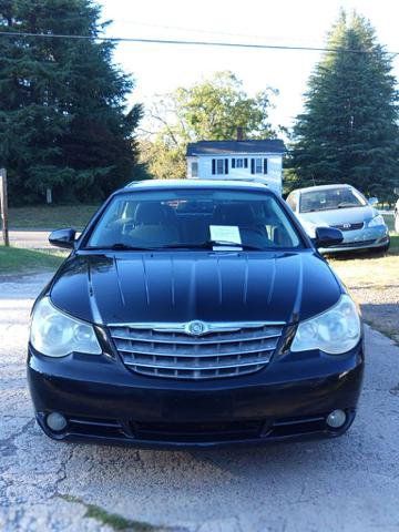 Used 2008 Chrysler Sebring Limited w/ Luxury Group FWD image 2