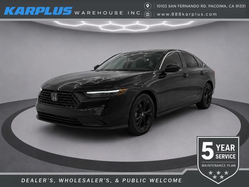 Used 2025 Honda Accord SE image 1