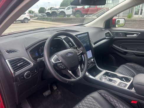 Used 2024 Ford Edge Titanium AWD/4WD image 9