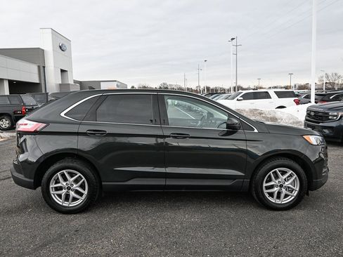 Certified 2024 Ford Edge SEL w/ Convenience Package image 3