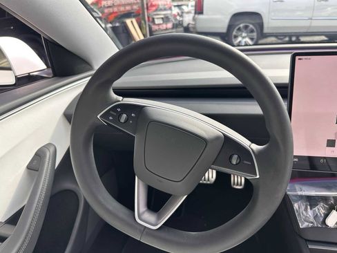 Used 2024 Tesla Model 3 Performance image 18