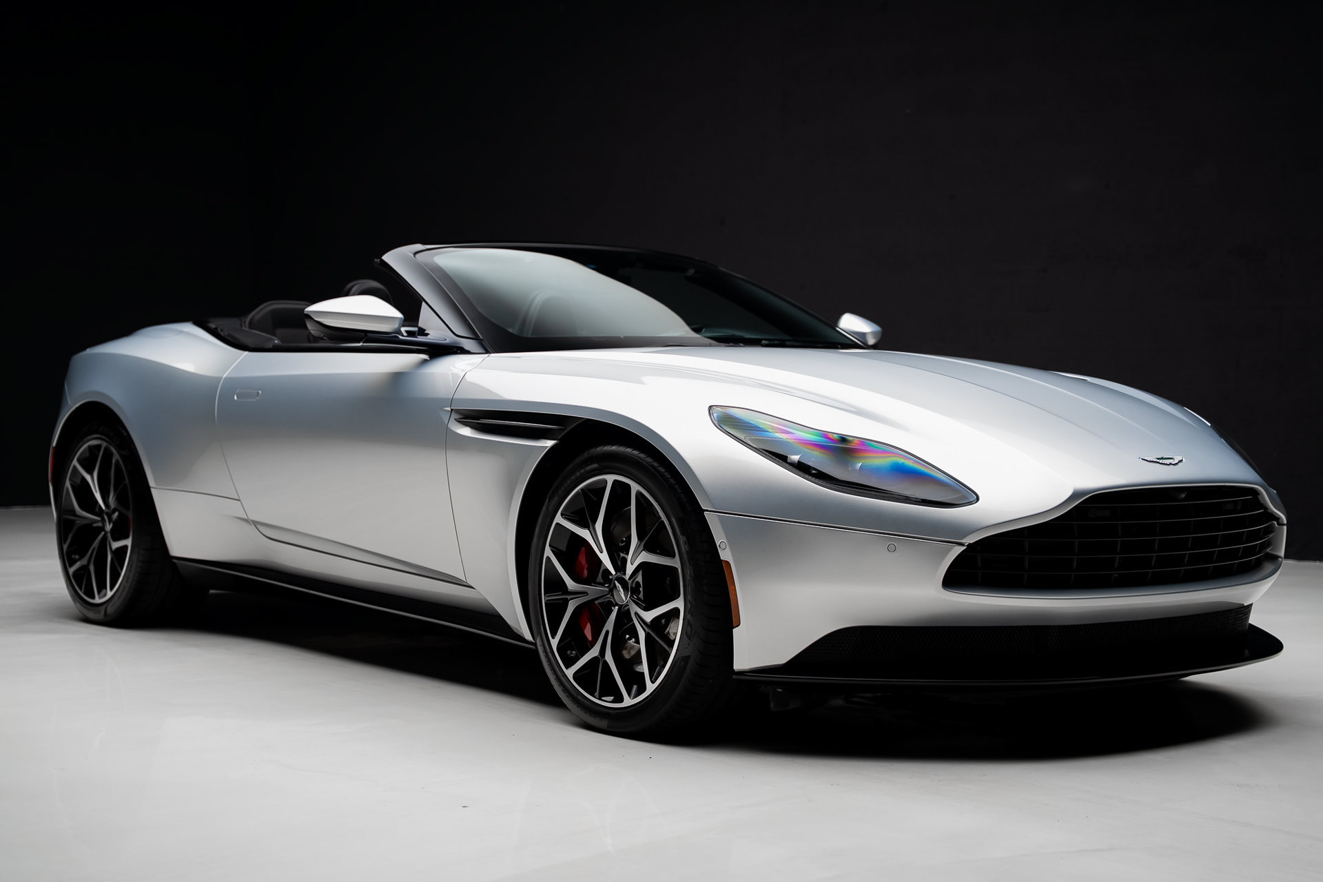 Used 2019 Aston Martin DB11 Volante RWD image 89