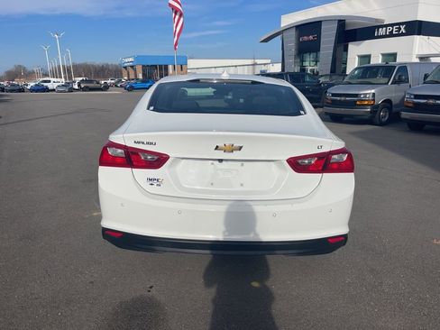 Used 2024 Chevrolet Malibu LT image 4