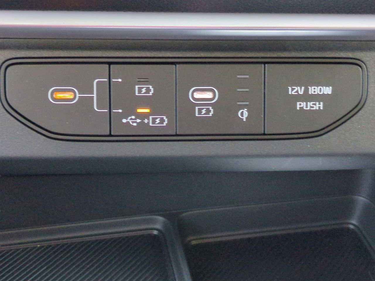 New 2026 Kia Carnival SX w/ SX Dark Edition Package FWD image 23