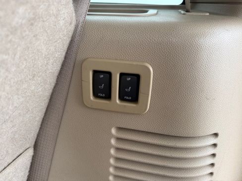 Used 2010 Ford Expedition Eddie Bauer image 17