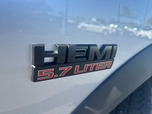 Used 2018 RAM 1500 Sport w/ Sport Premium Group image 8