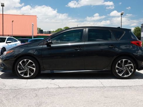 Used 2017 Toyota Corolla iM FWD image 4