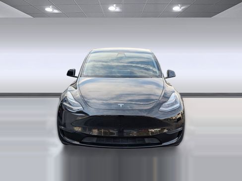 Used 2021 Tesla Model Y 2WD image 6